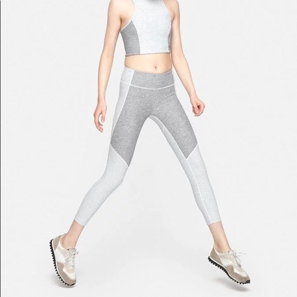 Outdoor voices two tone 7/8 legging